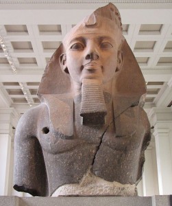 625px-2-Statue_of_Ramesses_II_at_the_British_Museum